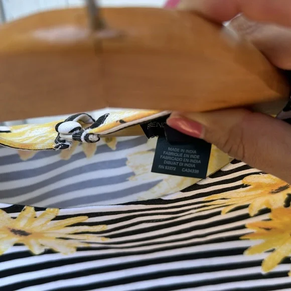 Stripes and Flowers mini dress sz 6 - Picture 5 of 10